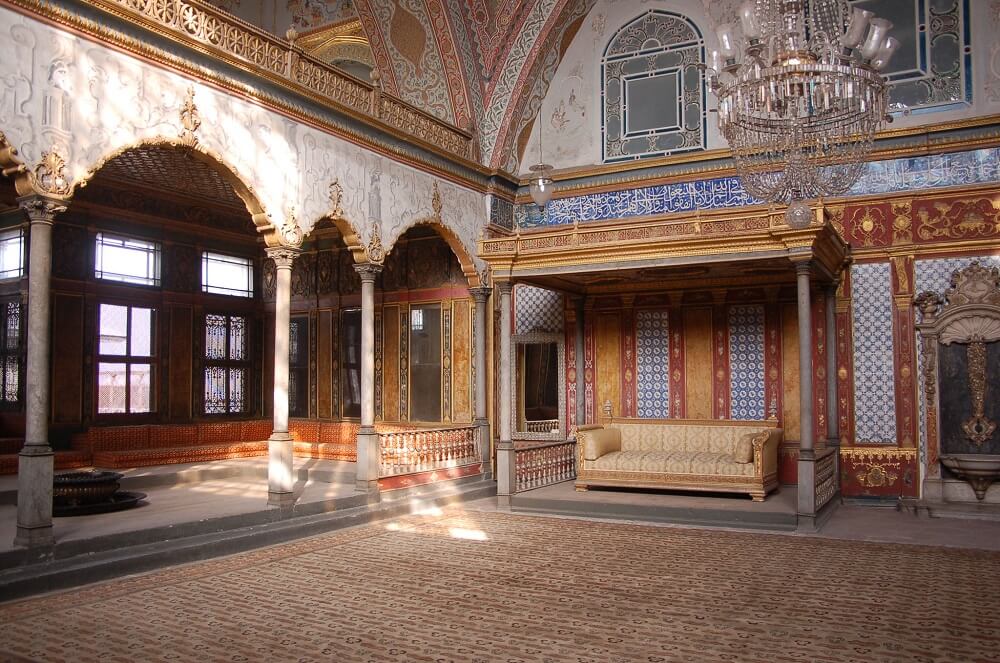 Императорский зал в гареме дворца Топкапы 